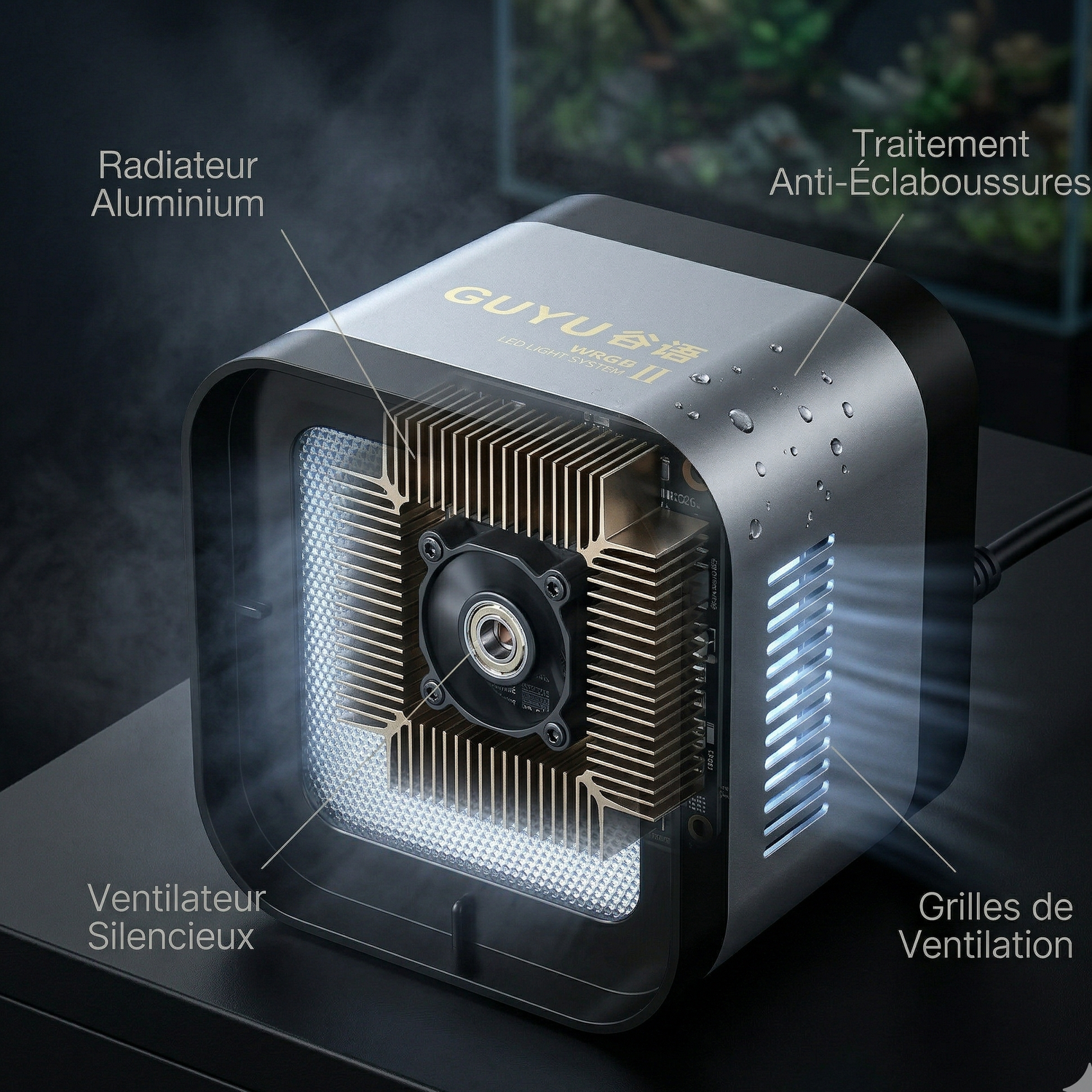 Photographie technique professionnelle LED WRGB II montrant système dissipation thermique avancée avec grilles ventilation latérales précises, radiateur aluminium à ailettes internes, ventilateur double roulement silencieux, traitement splash-proof anti-éclaboussures visible avec gouttelettes eau surface, design compact 92x92x90mm, éclairage dramatique technique révélant qualité construction ingénierie, annotations texte français pointant caractéristiques techniques, esthétique industrielle premium, fo